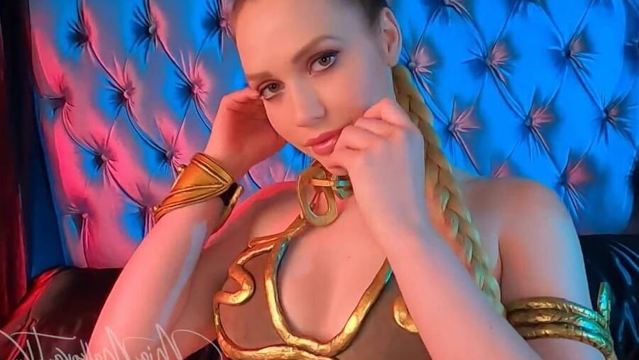 Mia M