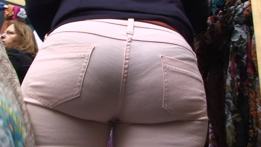 foreign ass GLUTEUS DIVINUS