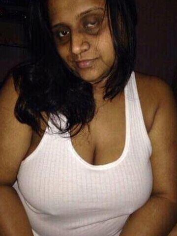 Sri Lankan Aunty