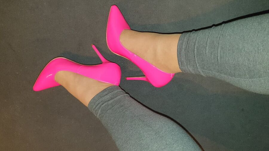 Pink fuck-me Heels