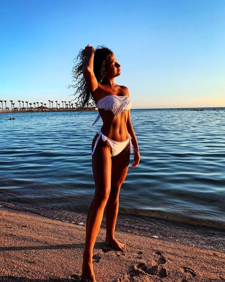 Lena Savev Fit Serbian Beauty