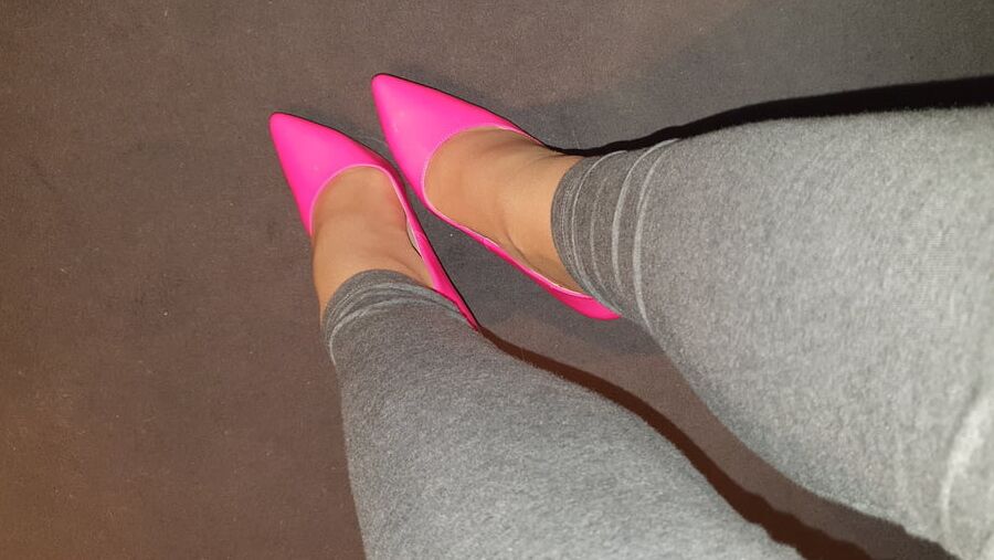 Pink fuck-me Heels