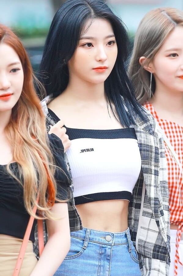 Lee Sae Rom - Fromis_