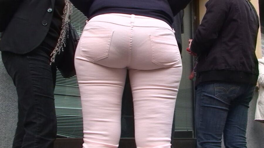 foreign ass GLUTEUS DIVINUS