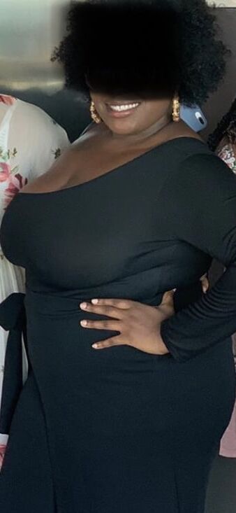 Big ass and tittys VOL with candids
