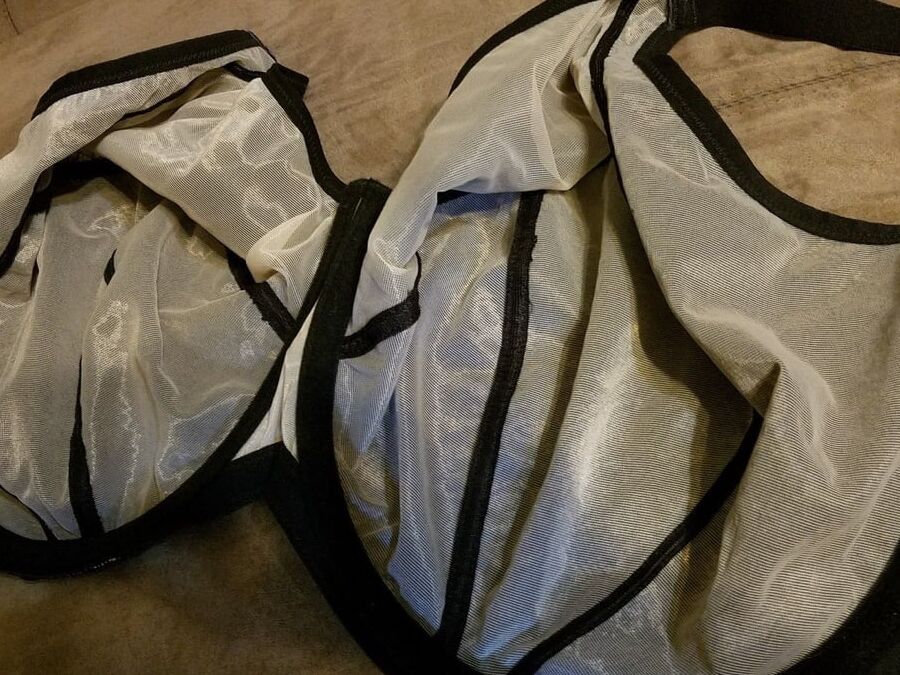 Used J-K cup bras
