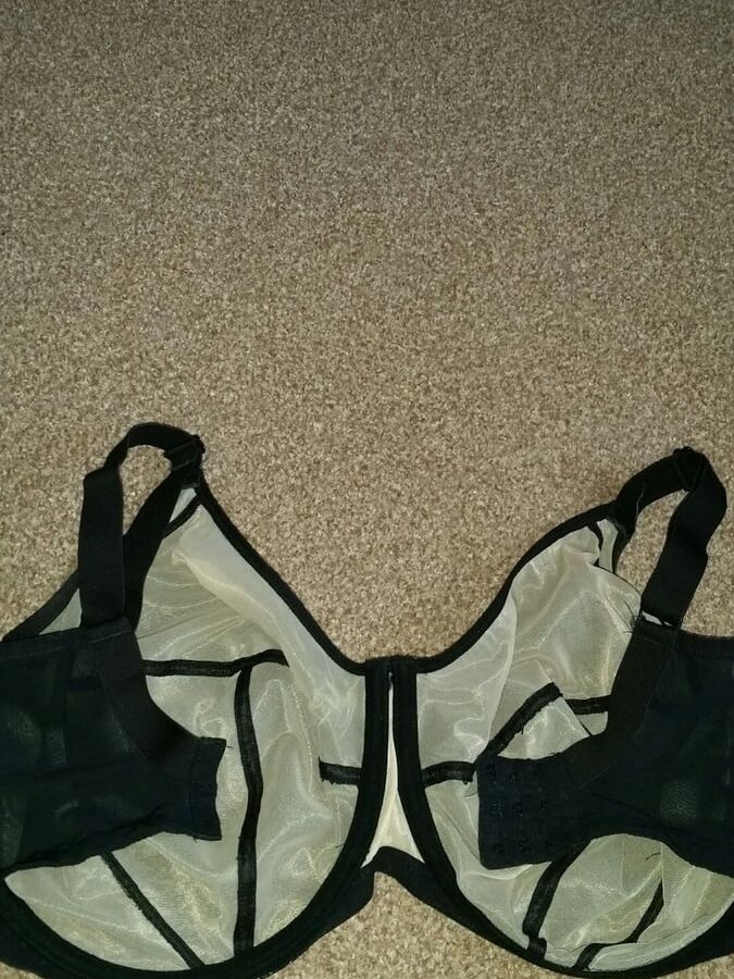 Used J-K cup bras