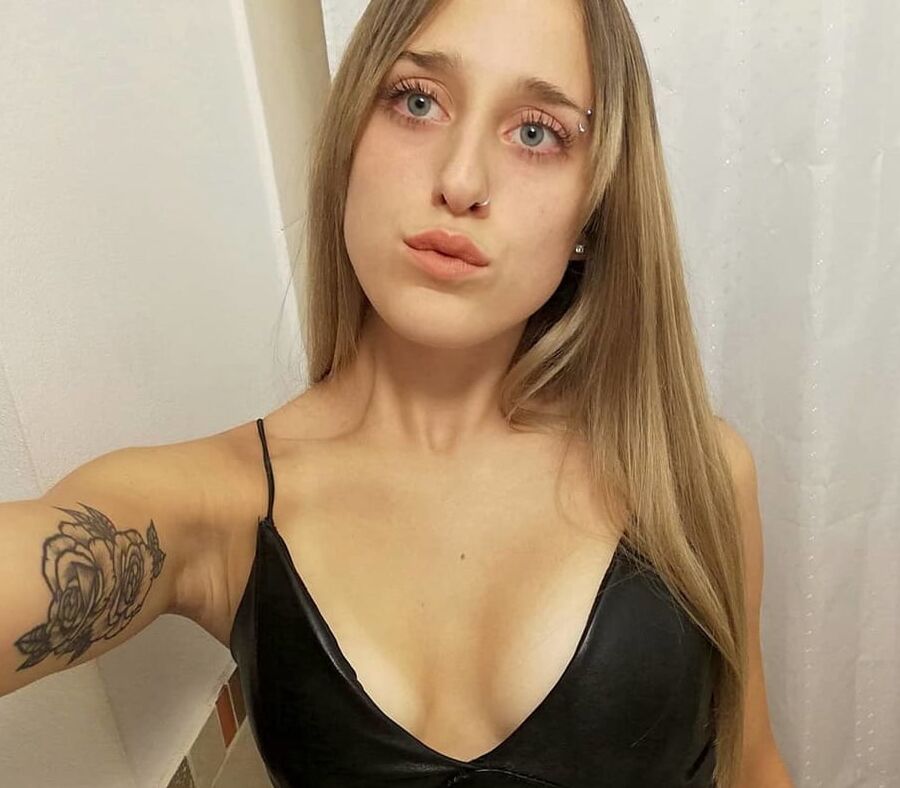 On Instagram- caroladawi