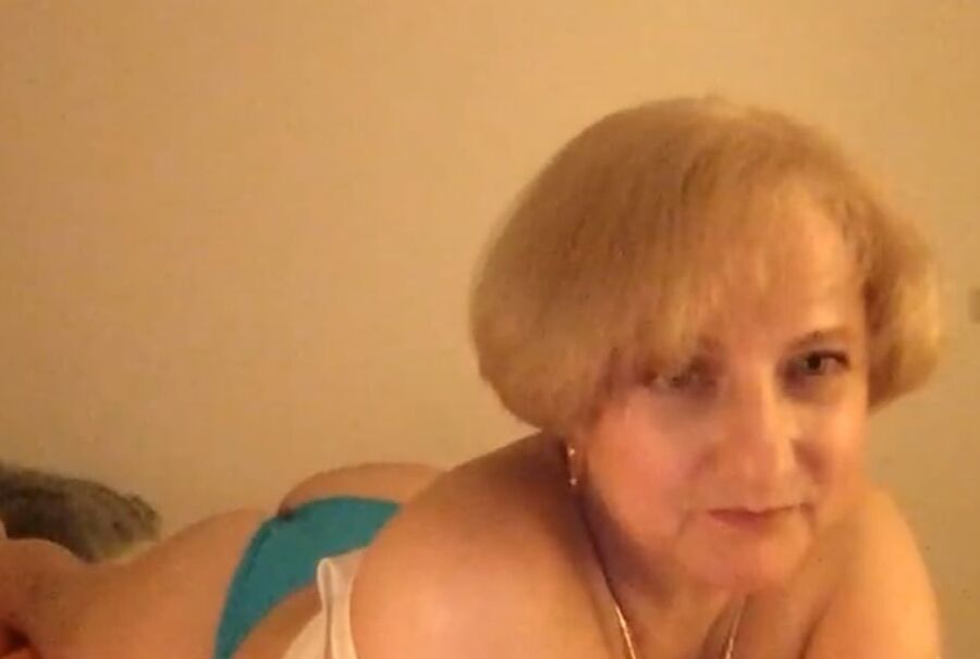 Car_ina dream MILF