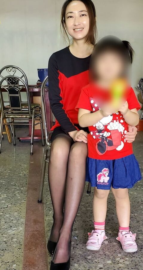 Skinny Legged Chinese Wife in Pantyhose