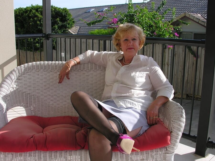 A few grannies and matures