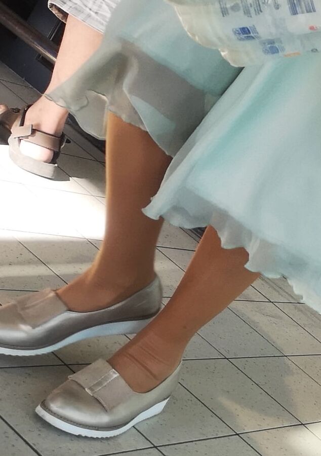 Polish pantyhose voyeur