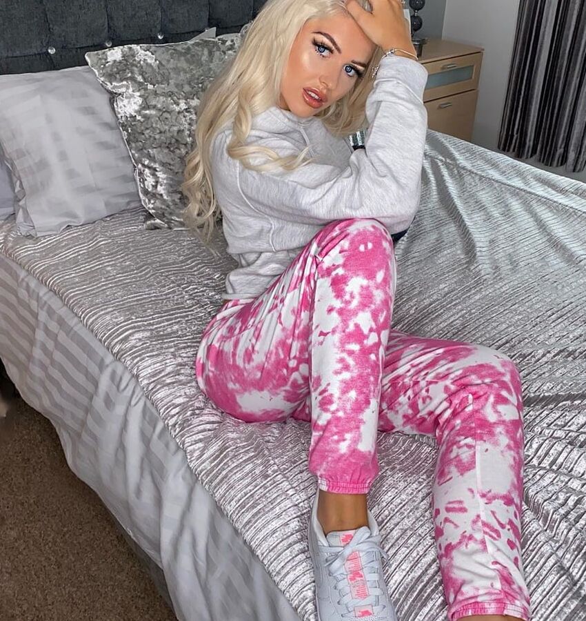 Chav Bimbo Danielle