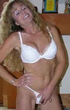 MILF playing without hubby knowing
