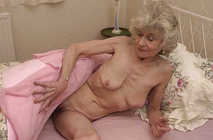 Torrie in bed