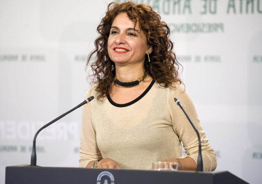 Hot Spanish Minister