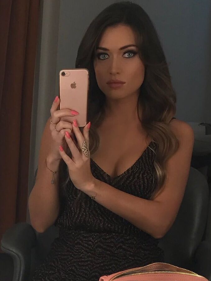 Elsa Esnoult