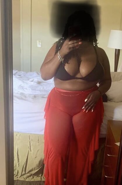 Big ass and tittys VOL with candids