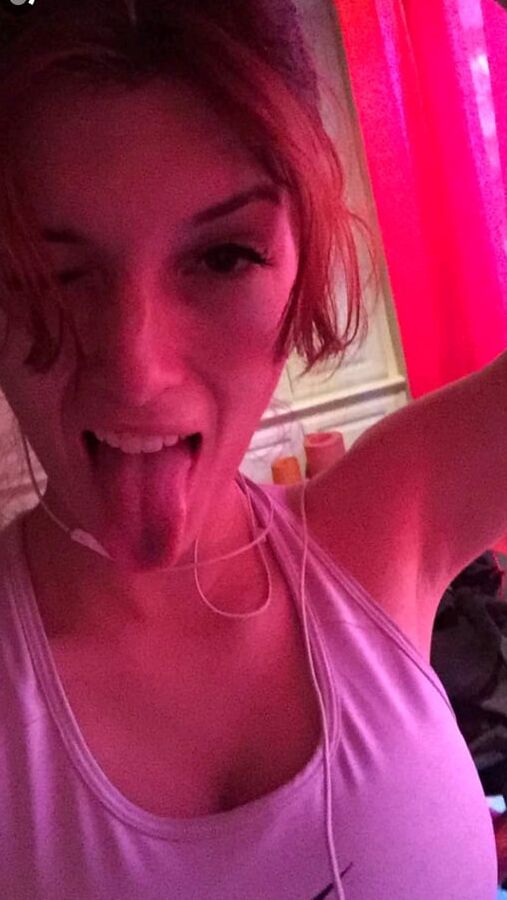 Celebrity Boobs - Dani Thorne