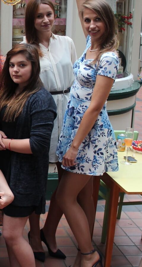 Skinny GF in Shiny Pantyhose
