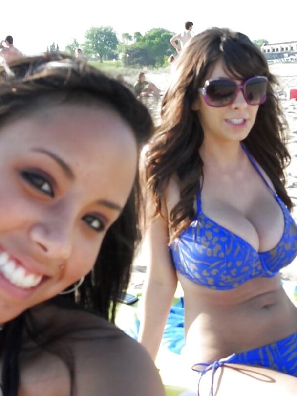 Amateurs with big boobs.
