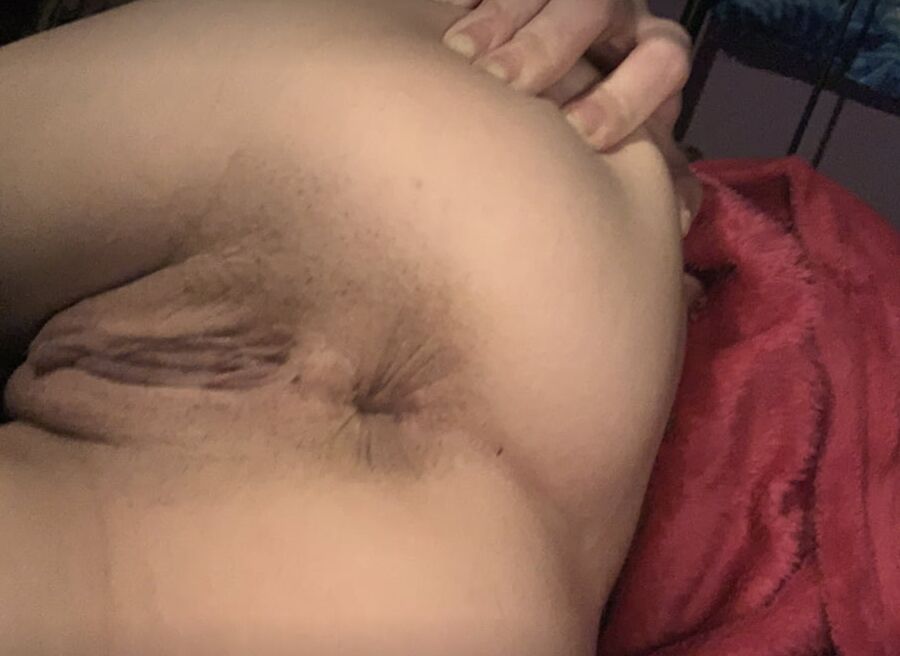 Check out this PUSSY!!!