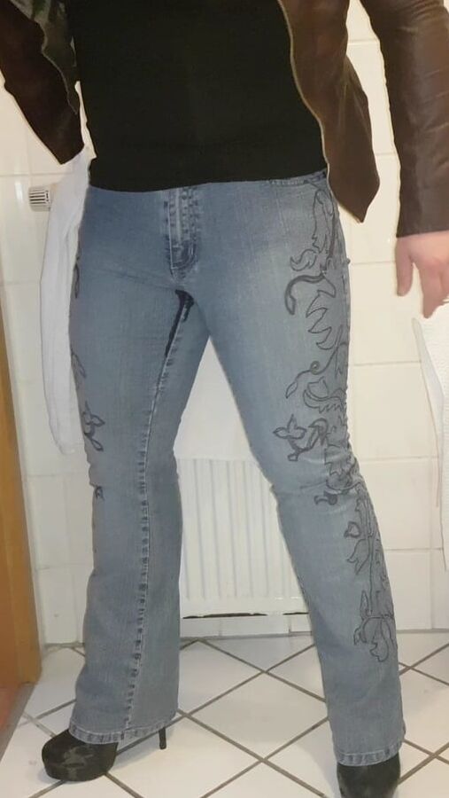 Jeans pissen