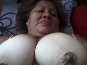 Big n juicy boobs