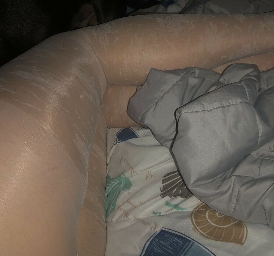 Amateur pantyhose