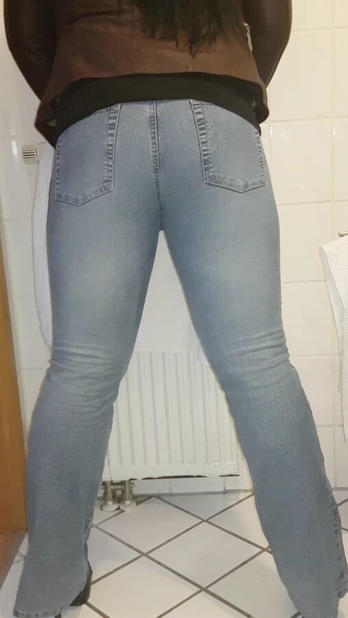 Jeans pissen