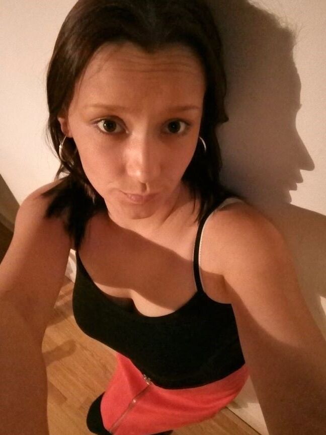 Polska kurwa Ewelina i ogromne cycki.....Polish slut Ewelina
