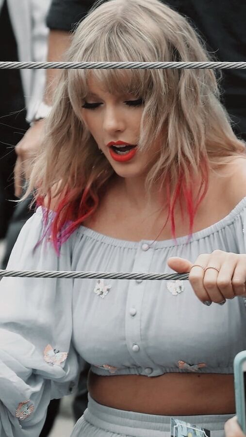 Taylor Fucktoy Swift