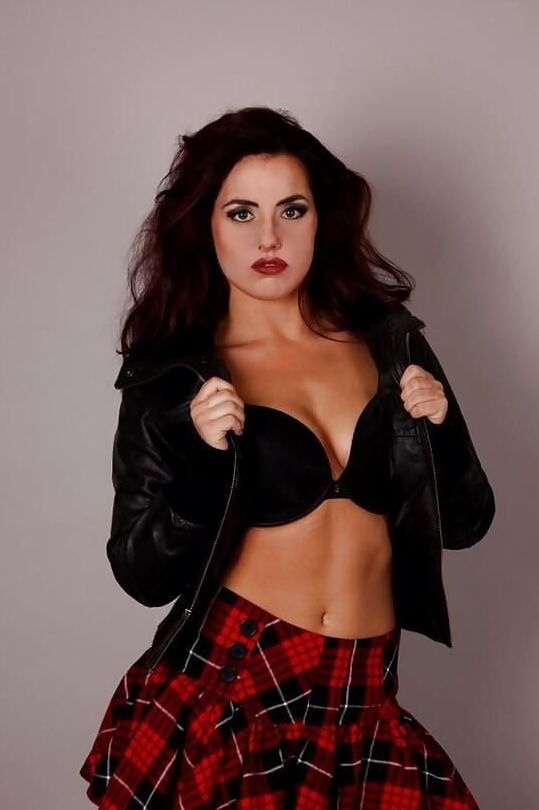 Nikki Cross (WWE)