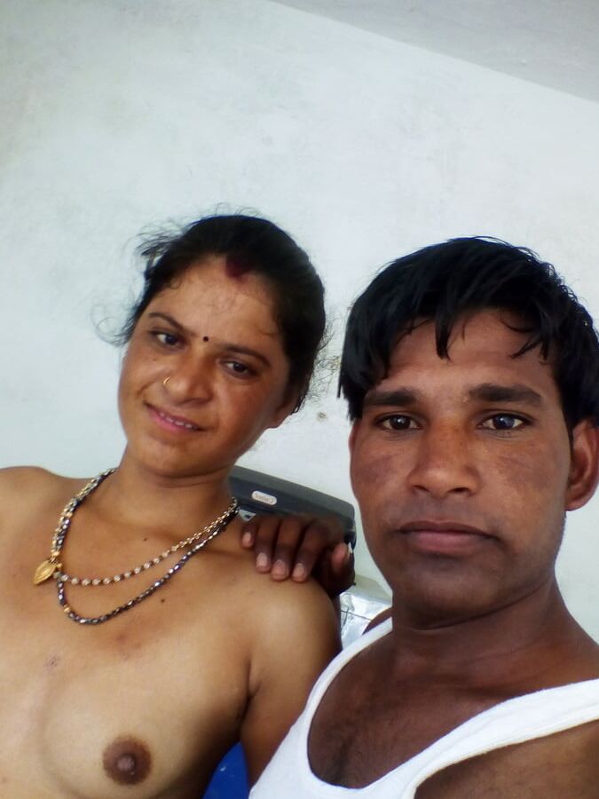 Sexy Bhabhi fucked with neighbour