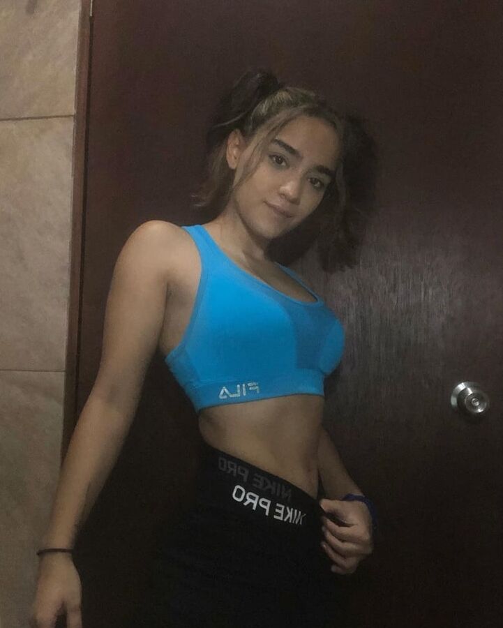 Gostosa (hot girl to cum)