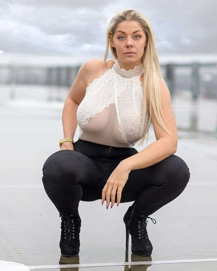 FITNESS MILF