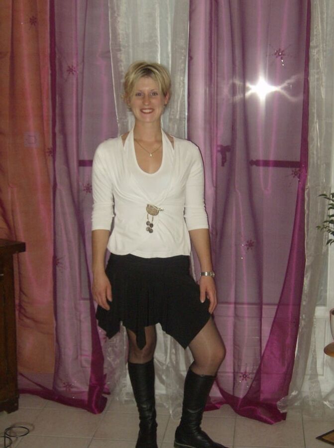 Blond MILF sex life