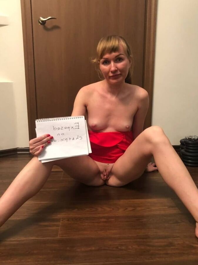Sluts holding expose me signs