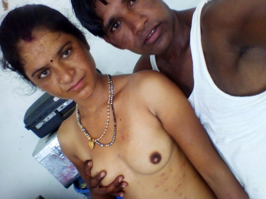 Sexy Bhabhi fucked with neighbour