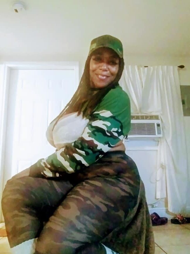 Facebook hoes