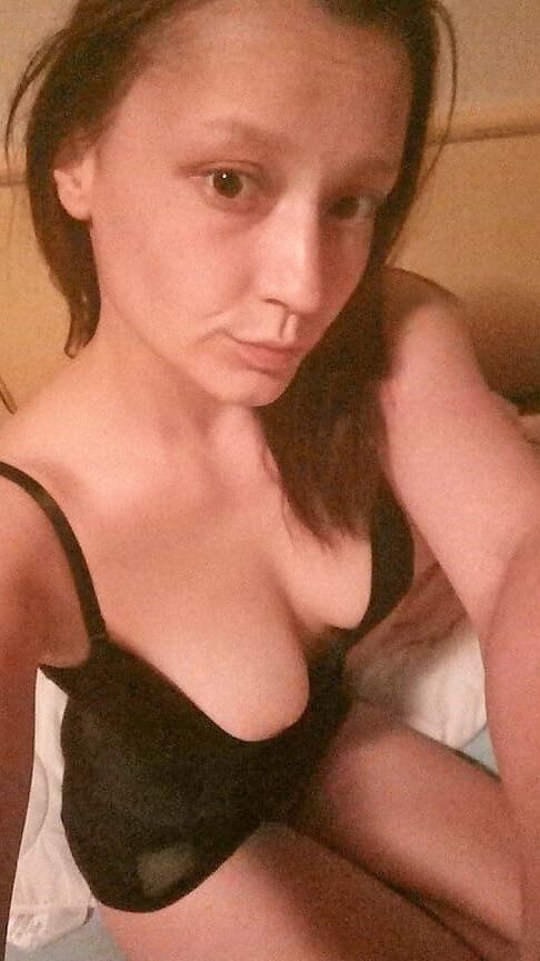 Polska kurwa Ewelina i ogromne cycki.....Polish slut Ewelina