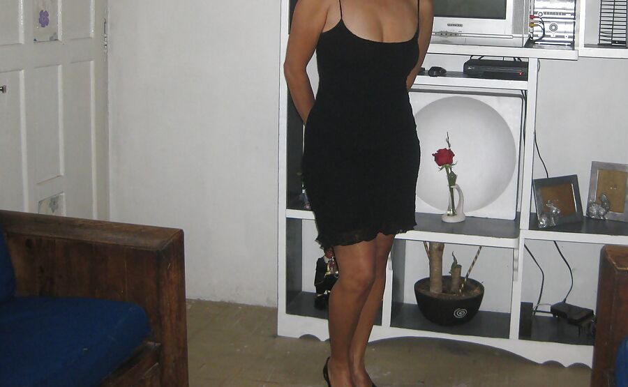 Edecan vestido negro
