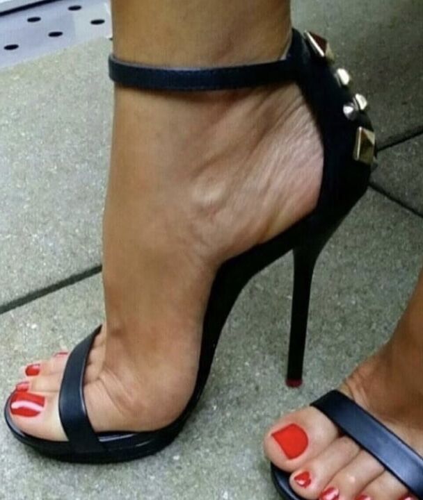 High Heels, Feet, Nylons