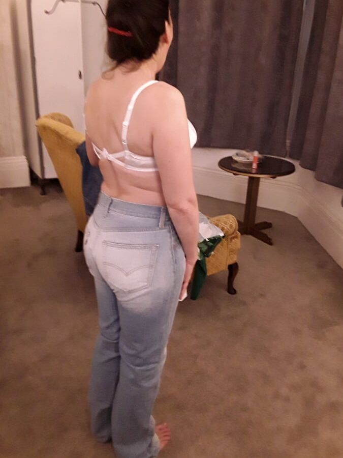 For the Lesbians who may like milfs this is the mrs