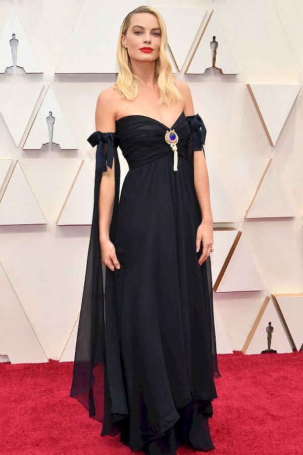 Celeb Sunday Margot Robbie
