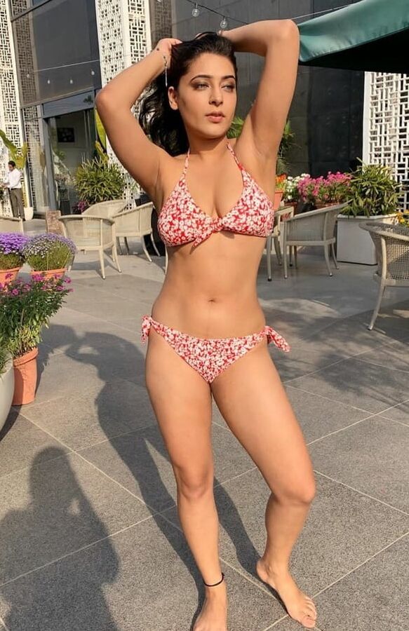 HOT INDIAN DESI MAAL