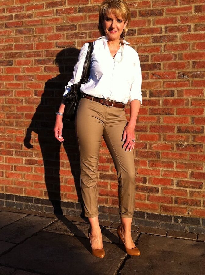 Boot Mistress - Lady Sonia