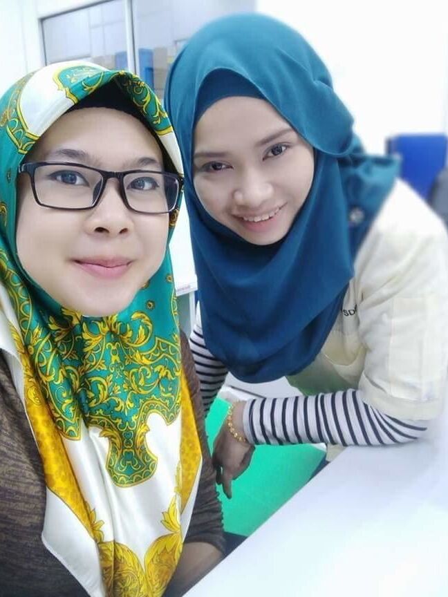 Hijabi Muslim slut threesome