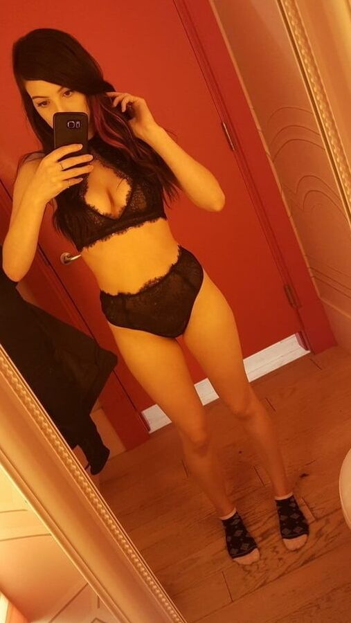Unbelievably sexy brunette
