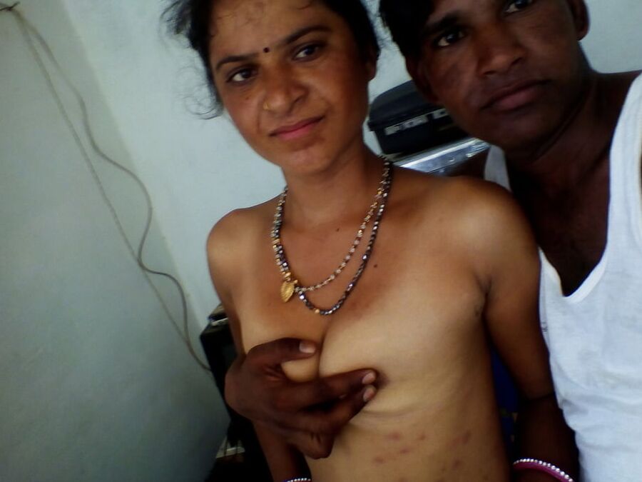 Sexy Bhabhi fucked with neighbour